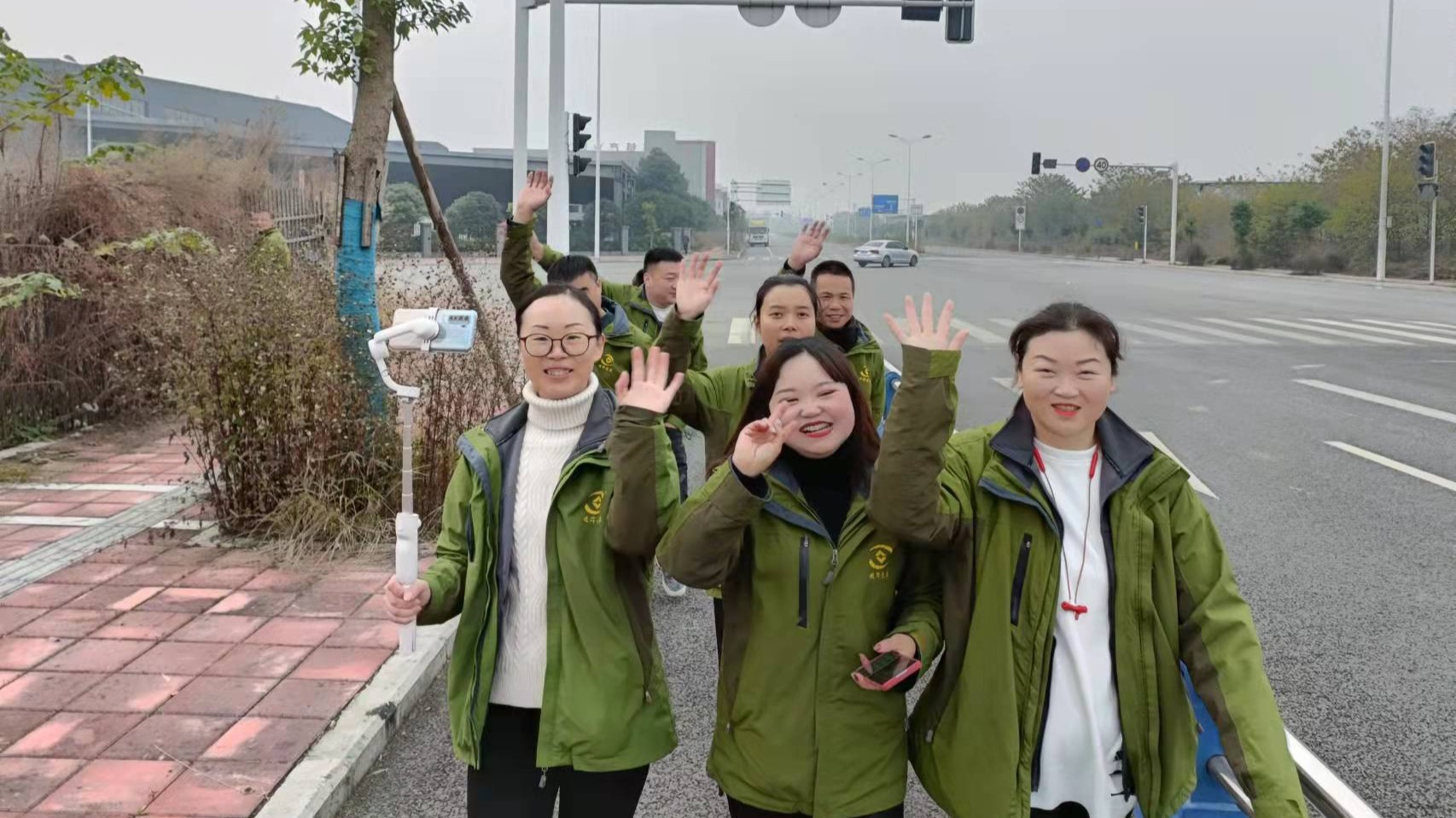 徒步30公里有几个人尝试过？91免费视频下载APP包装的销售团队一个也不落下